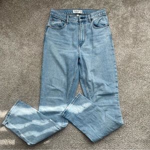 Abercrombie & Fitch Curve Love 90s Slim Straight Jean